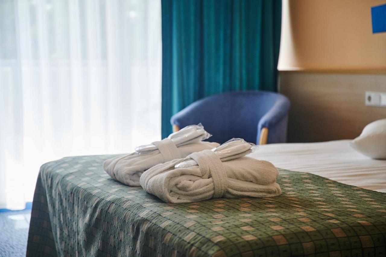 Asa Spa Hotel Kuressaare Bagian luar foto