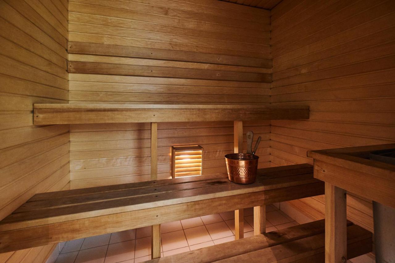 Asa Spa Hotel Kuressaare Bagian luar foto