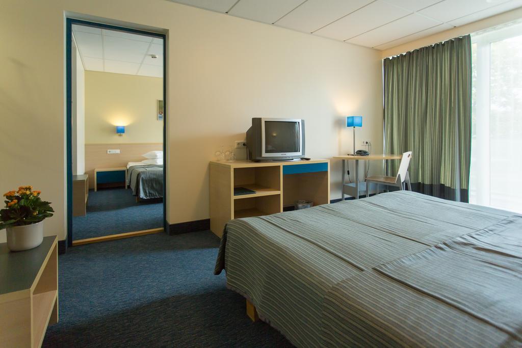 Asa Spa Hotel Kuressaare Bagian luar foto