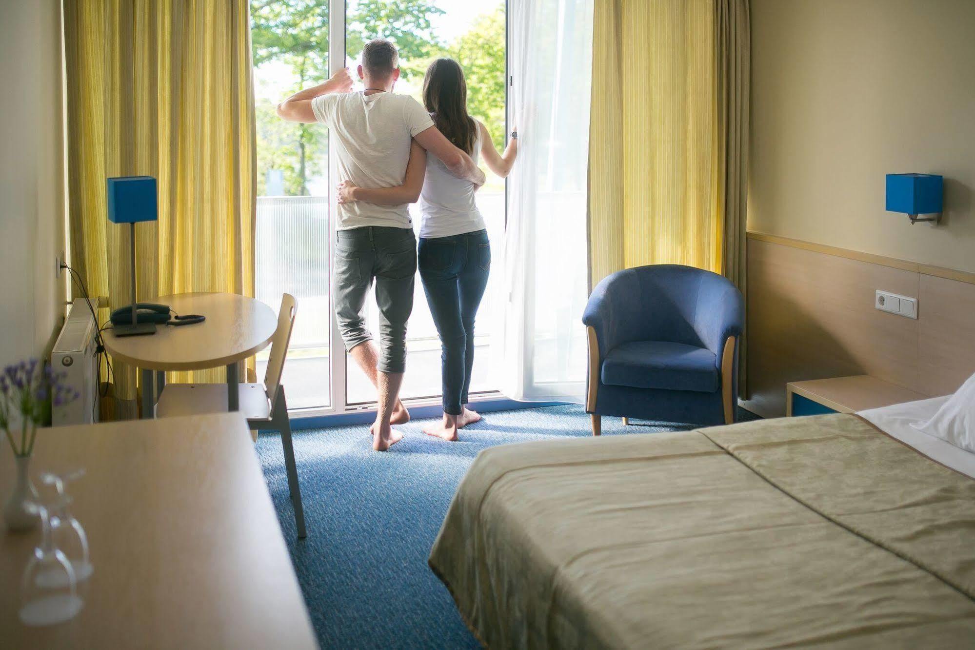 Asa Spa Hotel Kuressaare Bagian luar foto